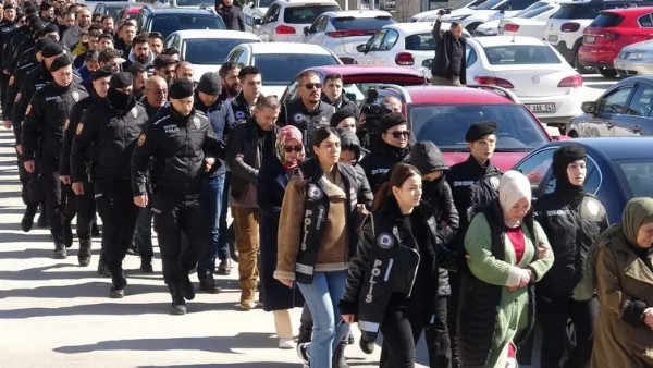 Ticaret maskesiyle FETÖ’ye destek! Maydonoz Döner dosyasında örgütün finans ağı açığa çıktı